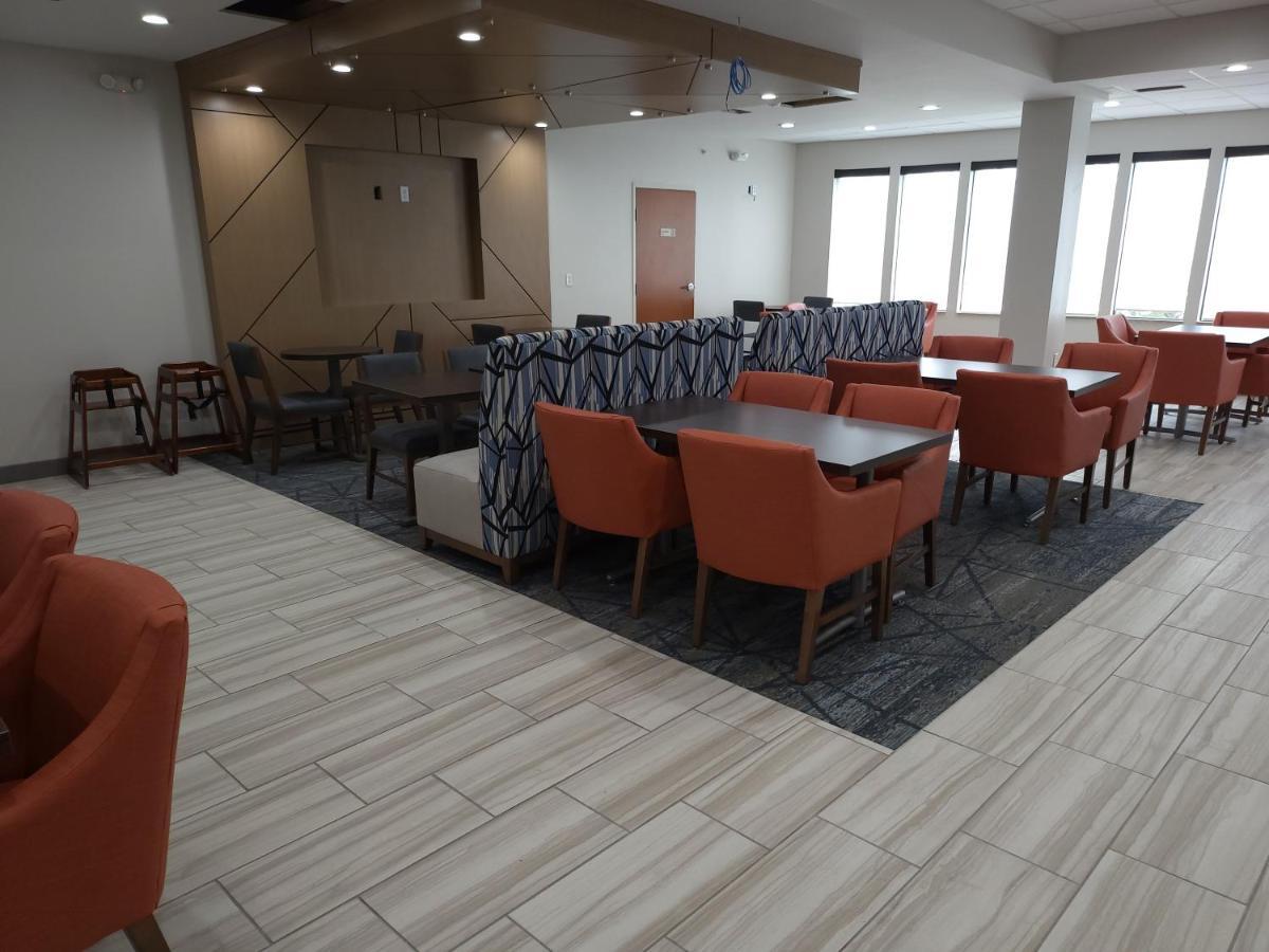 Holiday Inn Express Hotel & Suites Tipp City By Ihg Luaran gambar